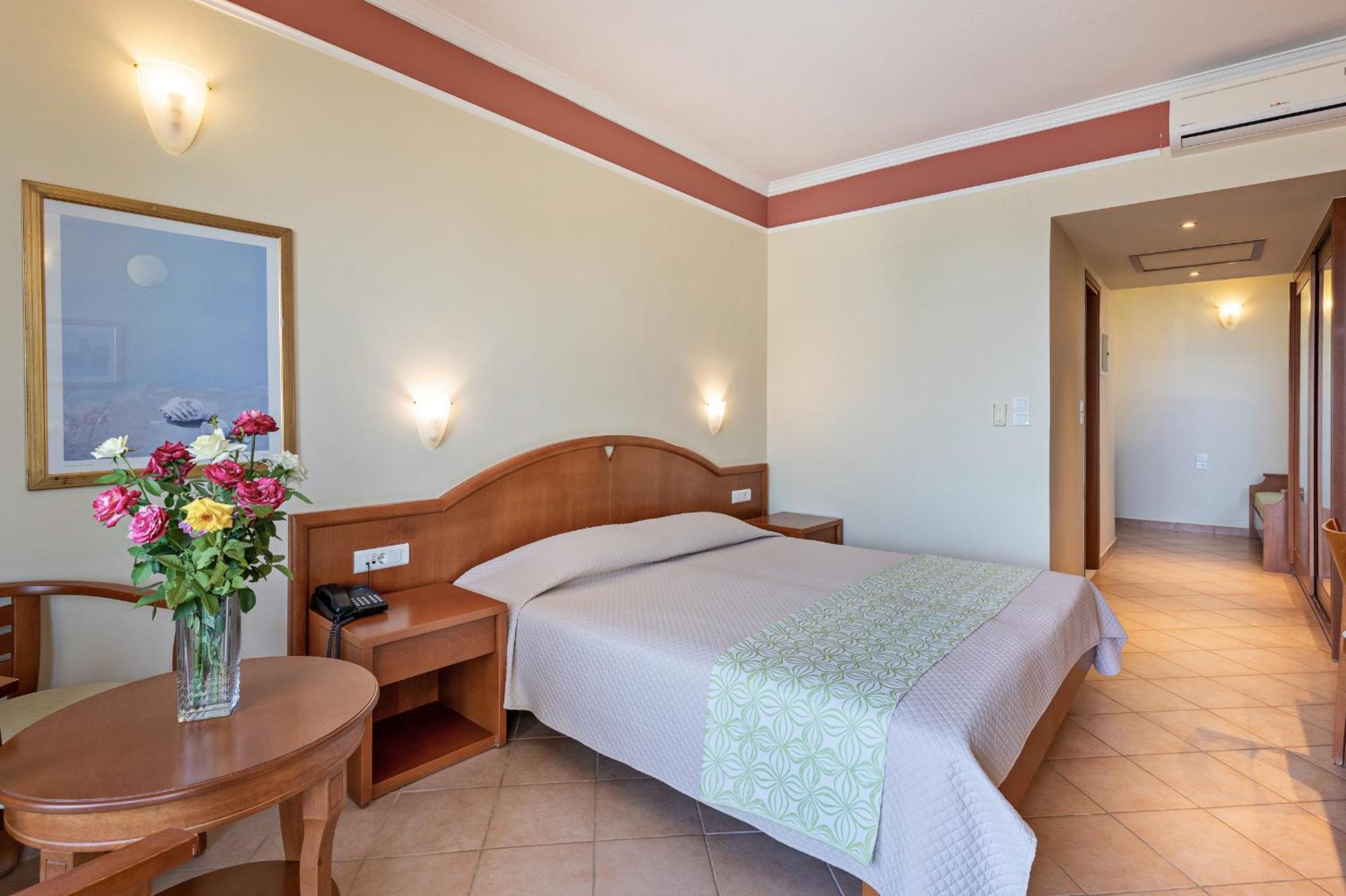 Hydramis Palace Beach Resort เยโอริยิอูโปลิส ภายนอก รูปภาพ