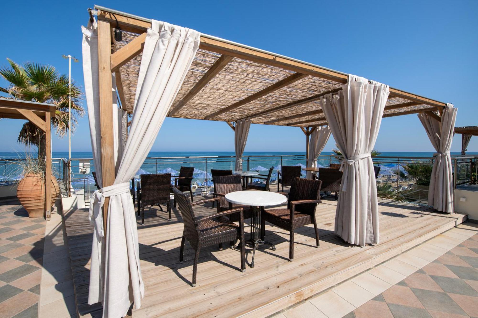Hydramis Palace Beach Resort เยโอริยิอูโปลิส ภายนอก รูปภาพ
