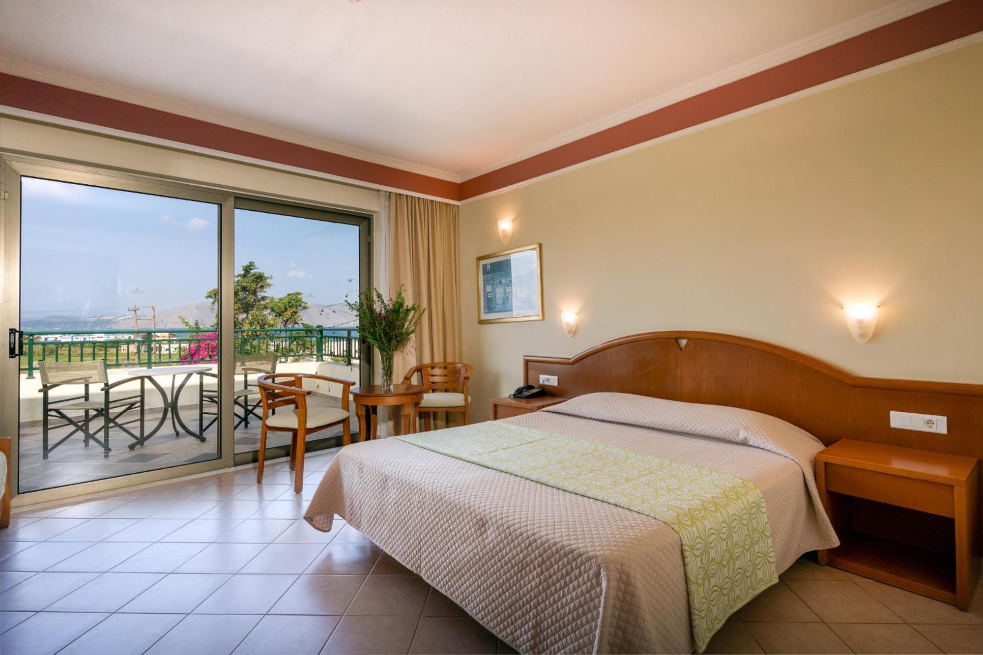 Hydramis Palace Beach Resort เยโอริยิอูโปลิส ภายนอก รูปภาพ