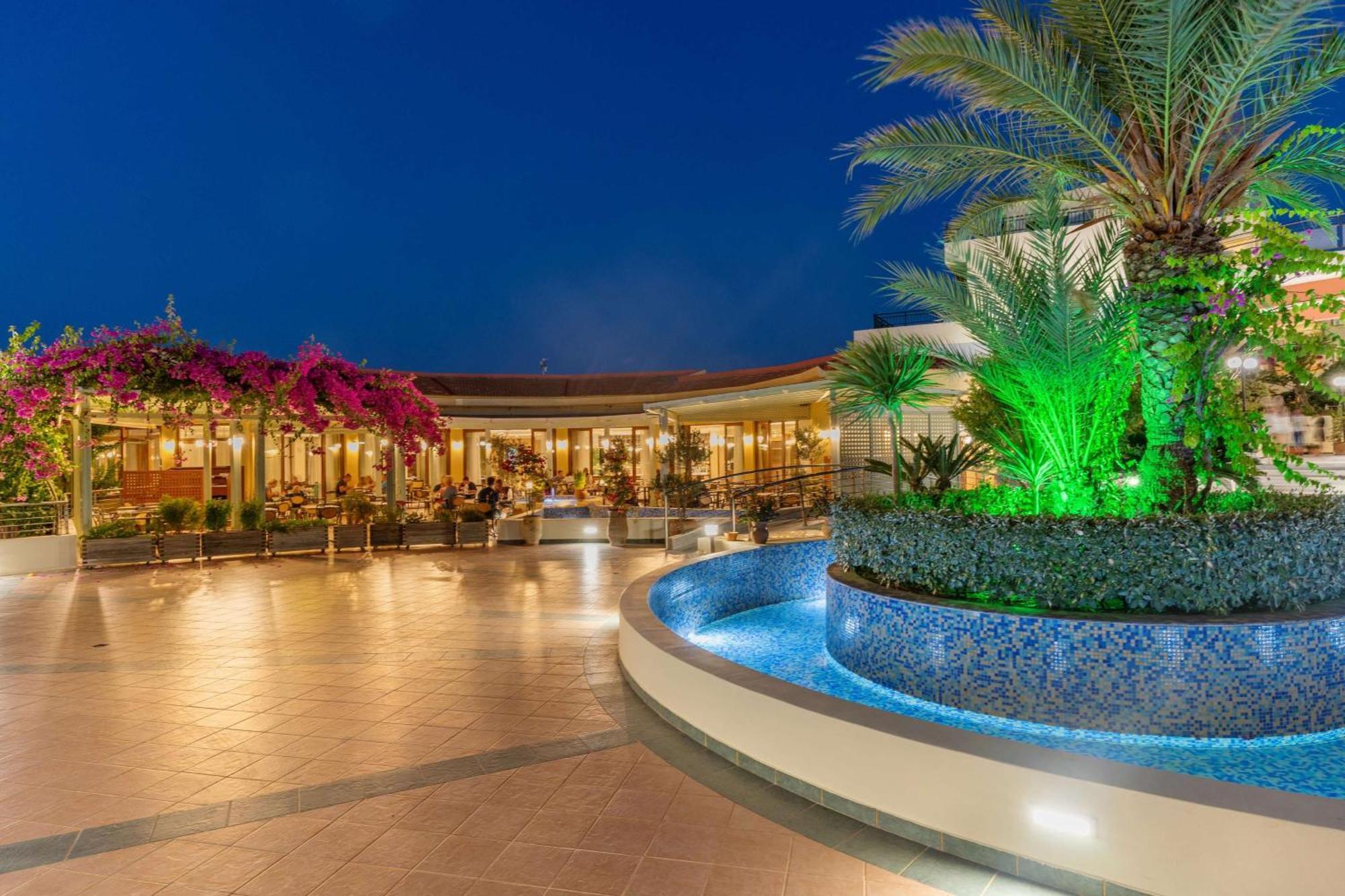 Hydramis Palace Beach Resort เยโอริยิอูโปลิส ภายนอก รูปภาพ