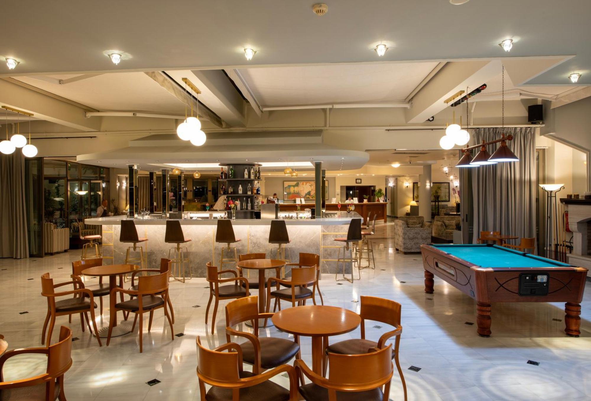 Hydramis Palace Beach Resort เยโอริยิอูโปลิส ภายนอก รูปภาพ