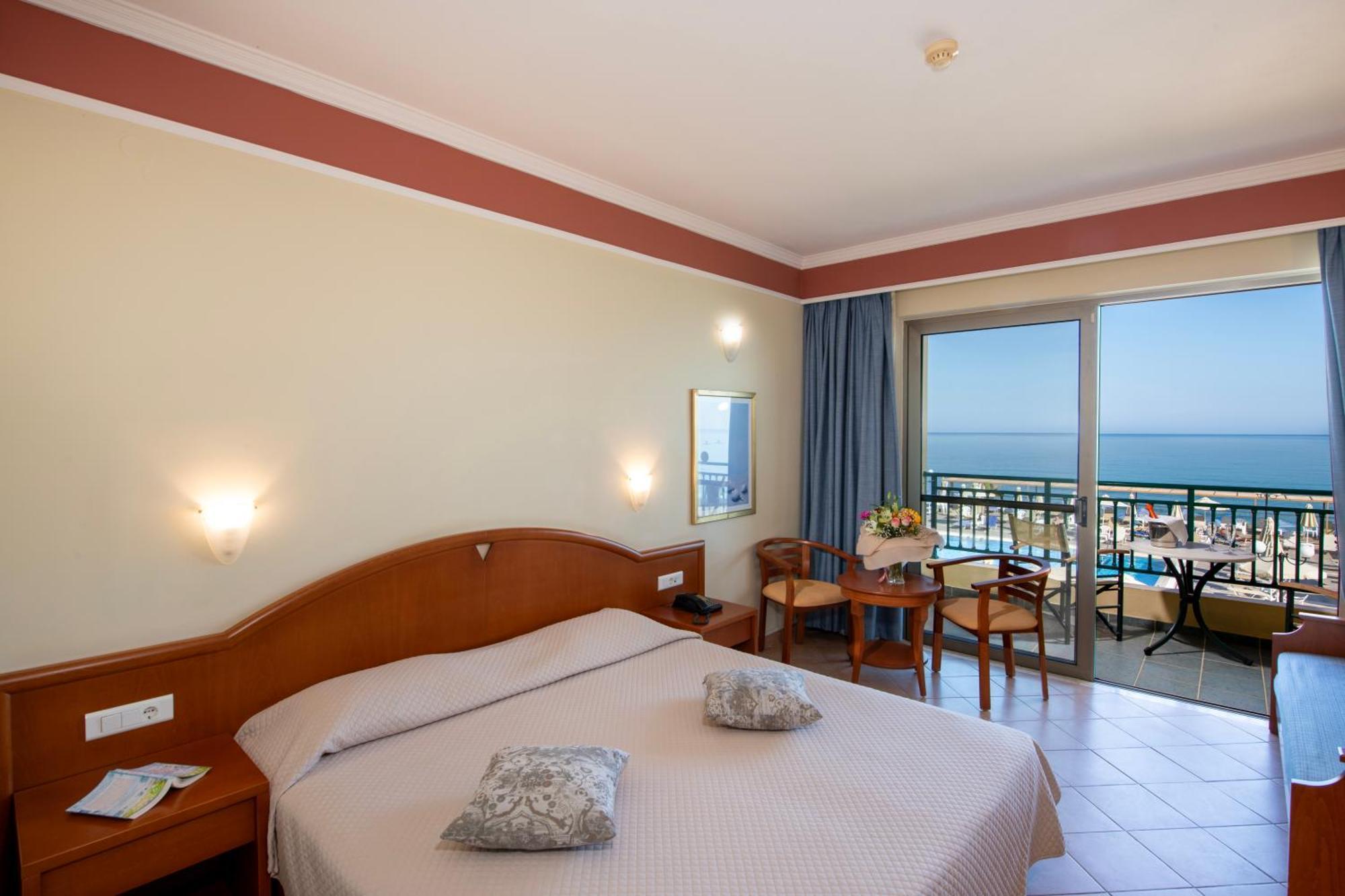 Hydramis Palace Beach Resort เยโอริยิอูโปลิส ภายนอก รูปภาพ