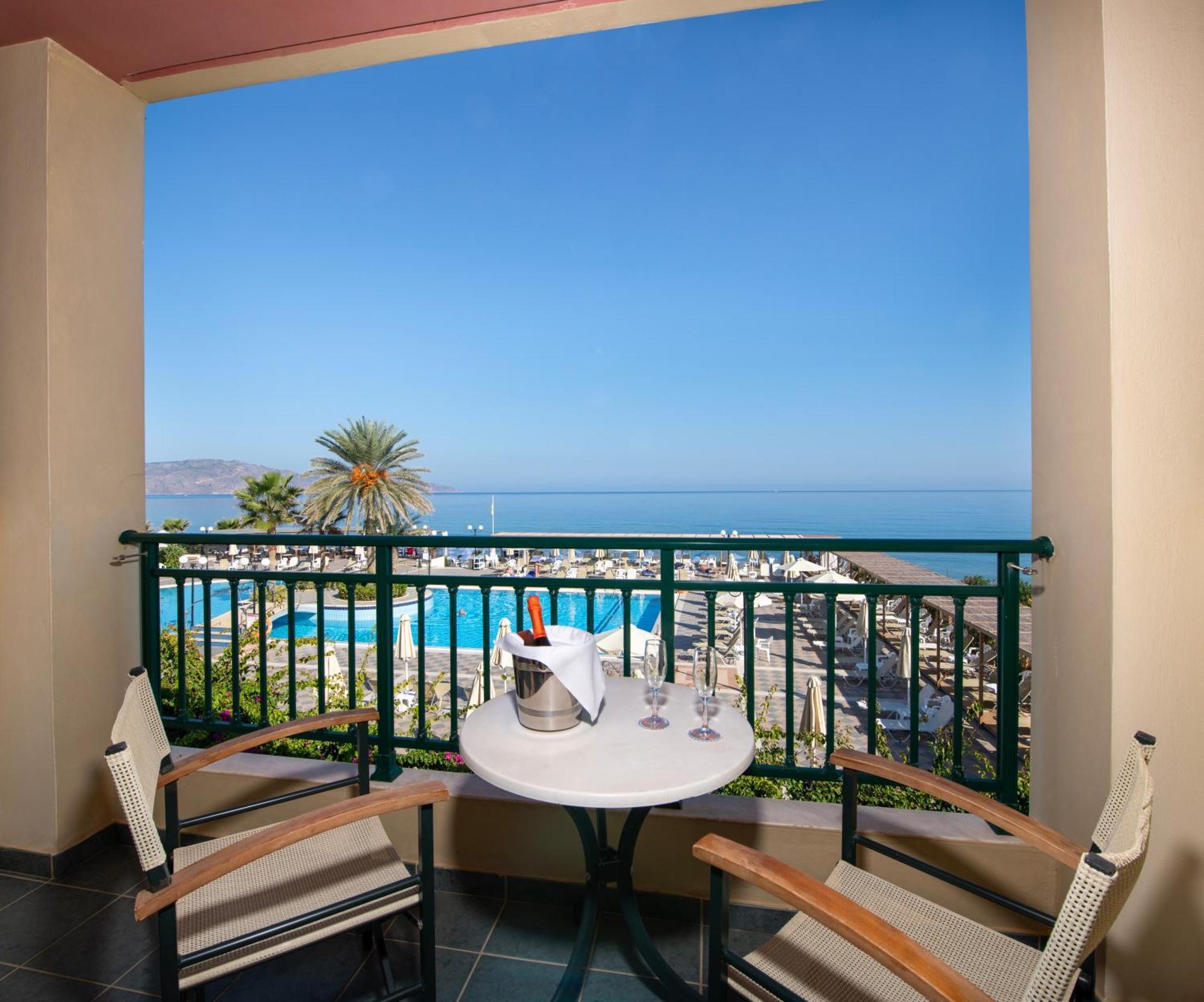 Hydramis Palace Beach Resort เยโอริยิอูโปลิส ภายนอก รูปภาพ